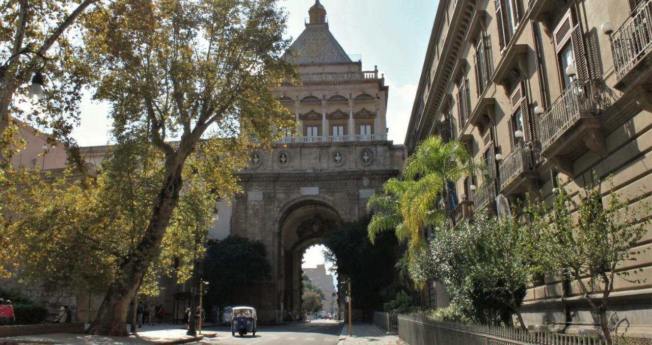 Bed and Breakfast I Vicini Della Cattedrale à Palerme Extérieur photo